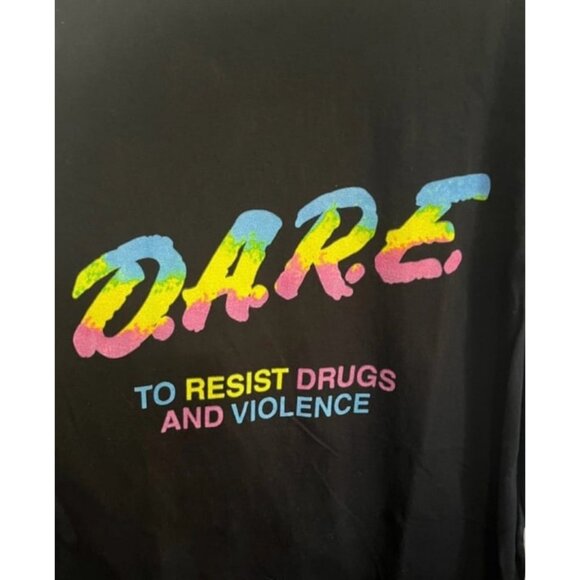 D.A.R.E Retro Style Rainbow Gradient Resist Drugs and Violence T-Shirt Size M - Picture 2 of 4